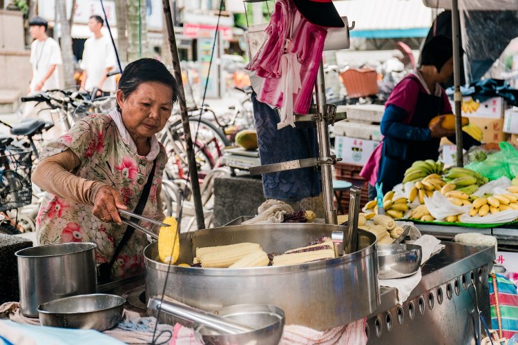 トウモロコシも人気がある。