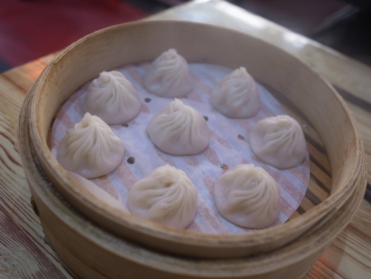 蒸したての小籠包はぜひお試しあれ！