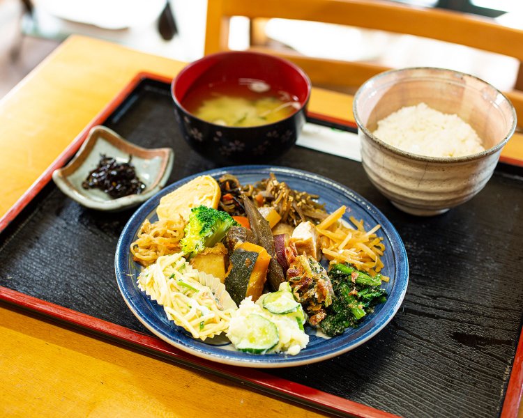 市川・本八幡の“渋旨”居酒屋を巡る。｜さんたつ by 散歩の達人