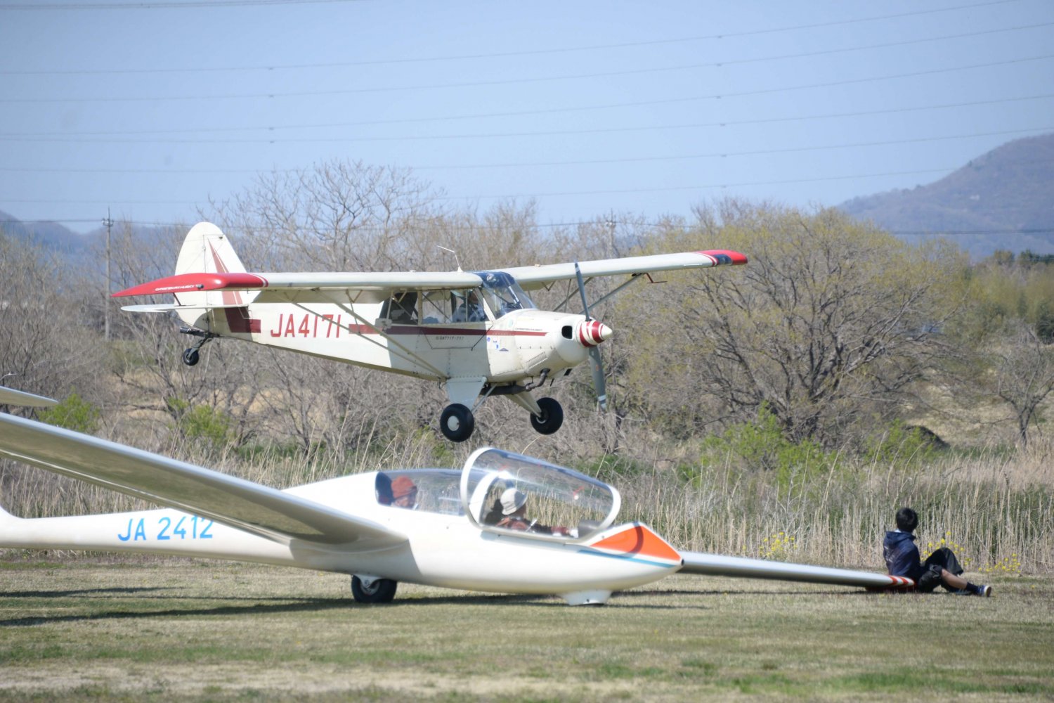 板倉グライダー滑空場