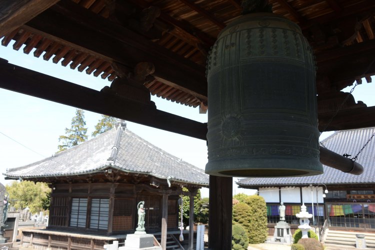 宝暦4年（1754）作の梵鐘は国指定重要美術品。