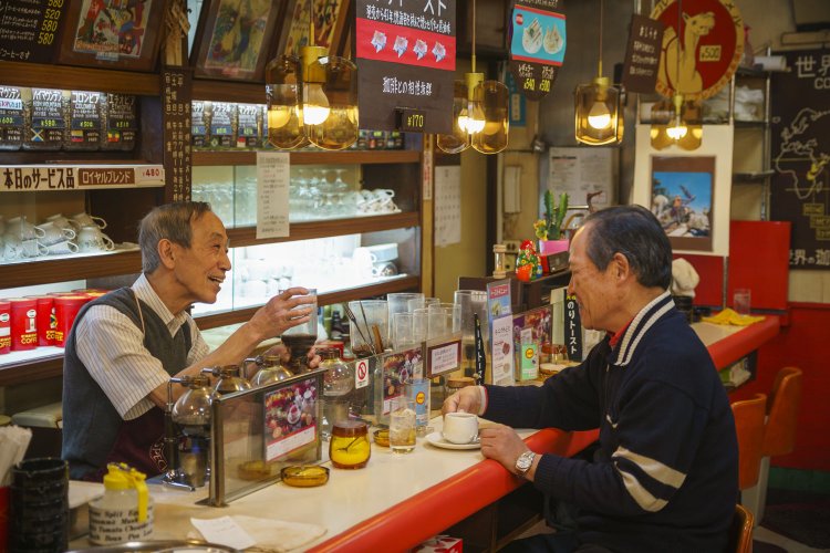 店主と目線が合うようなつくりになっている。