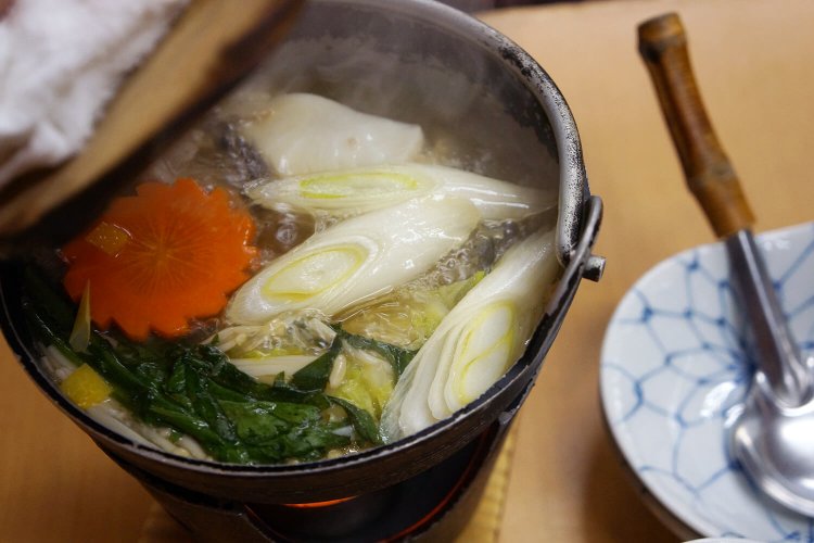 そろそろ煮えたかな……