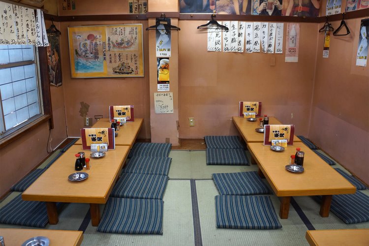 永見の2階座敷で宴会、いつかやってみたい