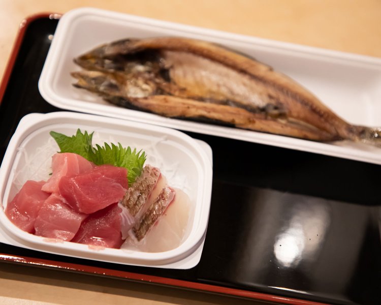 刺身２点盛り400円は外せないが、別海の水産加工場から直送された干物もぜひ味わってほしい。