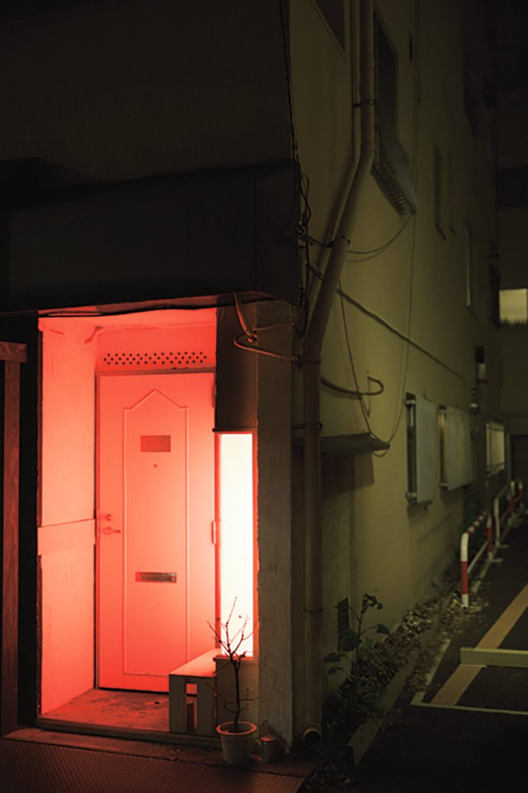 怪しい入り口。