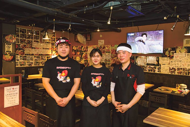 スタッフは快活で親しみやすい。