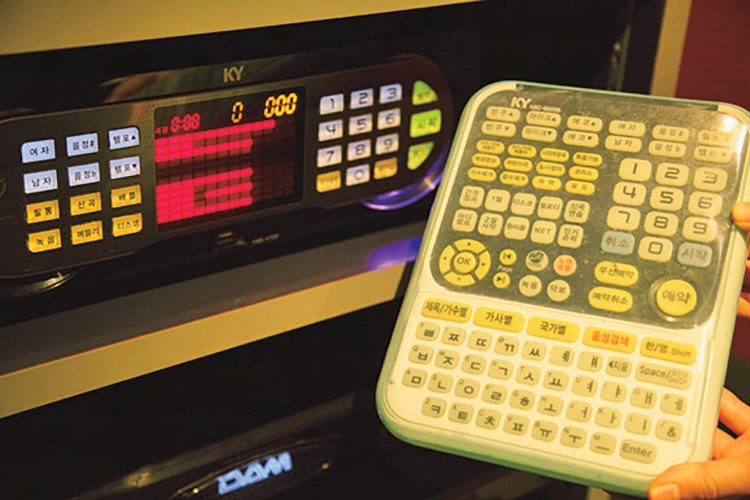 3階のカラオケには日韓双方の機器を導入。