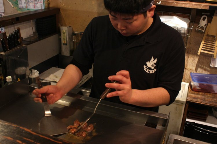 レバーランド　白レバー鉄板