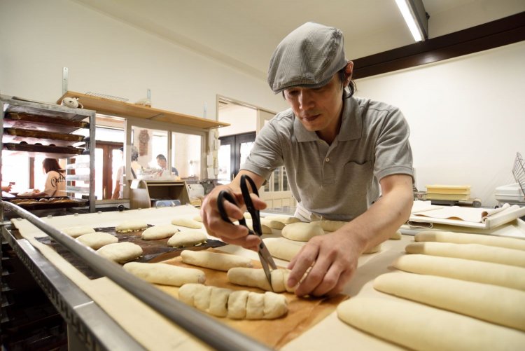 「パンを焼くのは仕事というよりも生活の一部かな。」と佐々木さん。