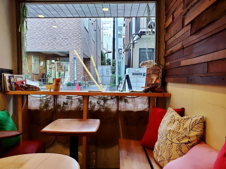 ダンポテト　店内