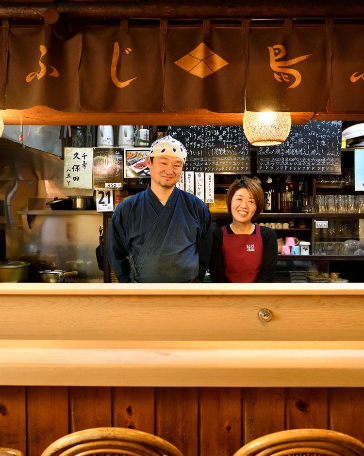 心優しい2代目の加藤征紀さん、結さん夫婦。