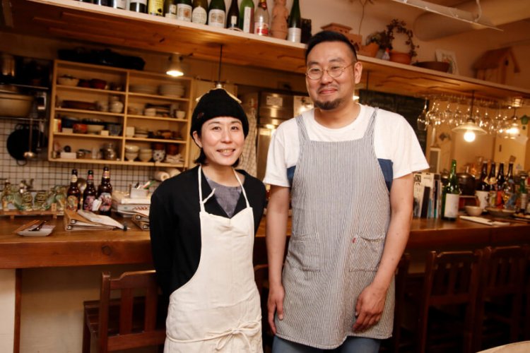 大輔さんと由美子さん。2013年に店を始めた。