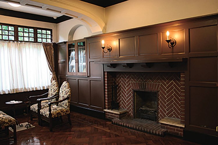 山本有三記念館　内観