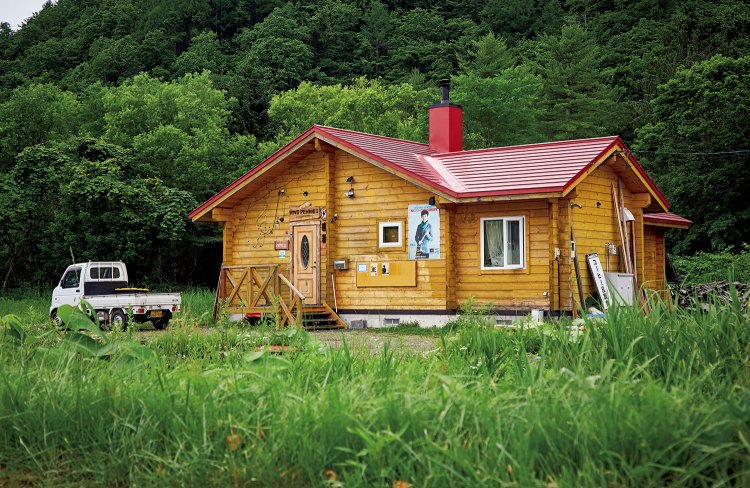 【日本ジャズ地図No.2／FIVE PENNIES】夕張の赤い煙突屋根の下、好きな事に徹して豊かな日常を送るマスターがいる