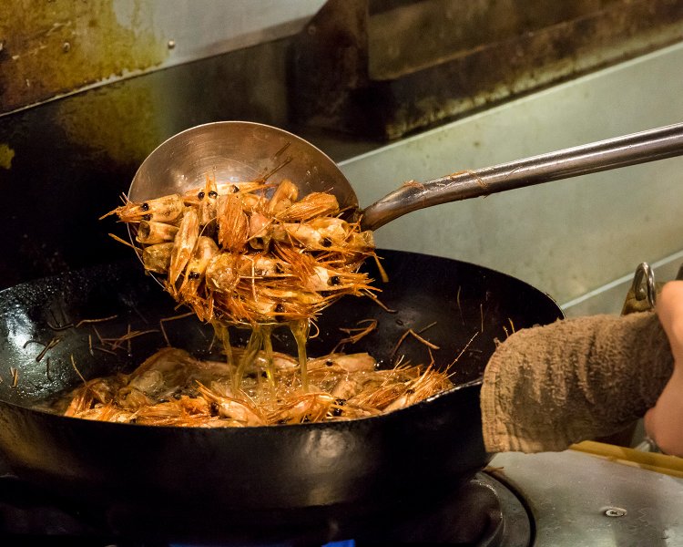 スープに甘エビを投入し、濃縮して作るため、大量には作れない。