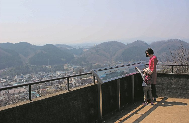 駅から周遊で楽しむ小さな縦走路～埼玉県・天覧山～