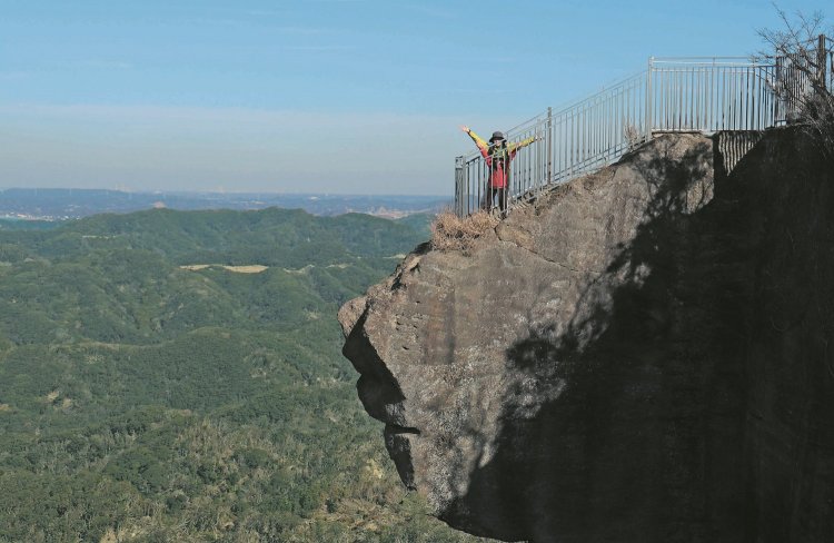 地獄のぞきはスリル満点。度胸試しにどうぞ。