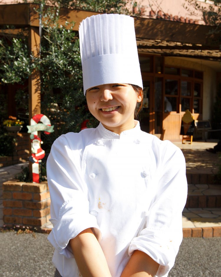 中田喜美子さんら、多くのパティシエが日々腕をふるう。