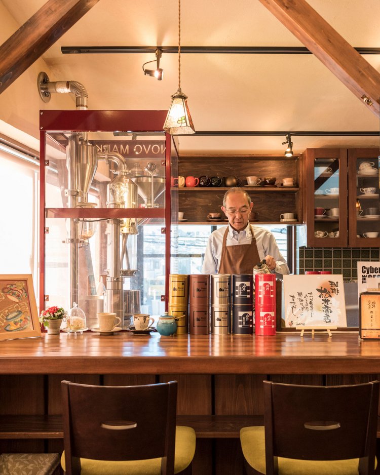 江戸時代に下連雀村を創設したのは、松井さんの祖先！ 明暦の大火で焼けた神田連雀町から移住した。