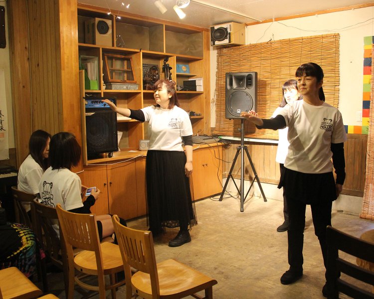 手話パフォーマンスグループ・Signのライブも行われた。