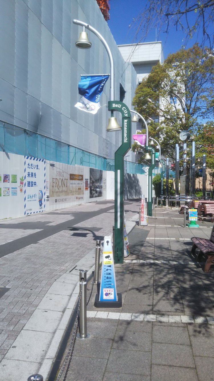 金町の象徴だったすずらん通りは、再開発でアーケードも撤去されて往時の面影なし。