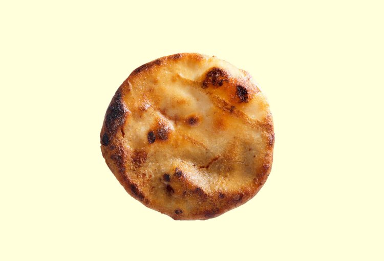 炭火手焼　700円（5枚入り）。