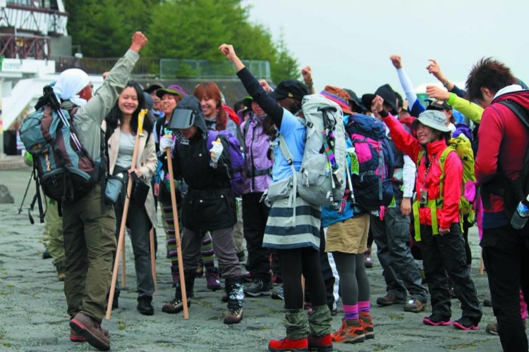 さまざまな人たちに人気の山。
