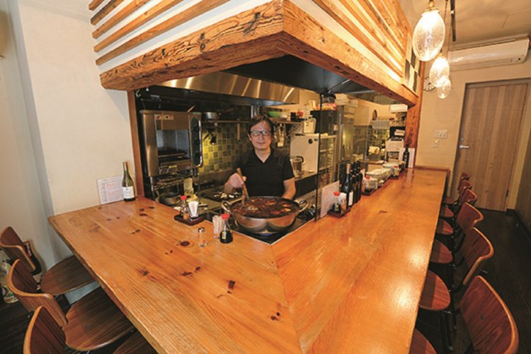 店主の大橋渡さん。