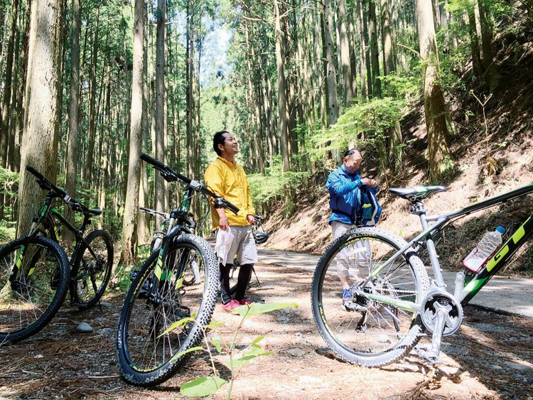 グループによる貸し切りオーダーツアーも可。