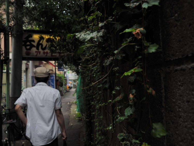 横丁（榎本麗さん）