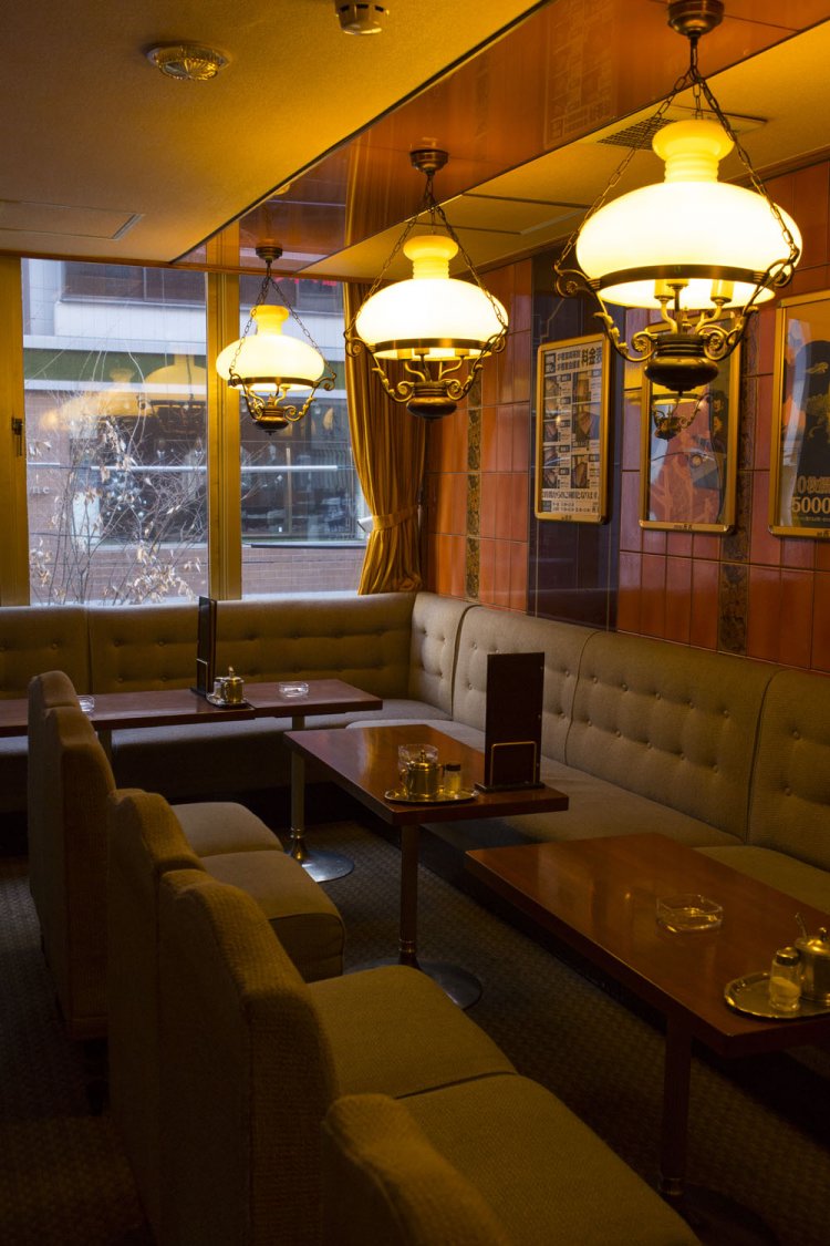 20名の団体もOKなひろ～い席。