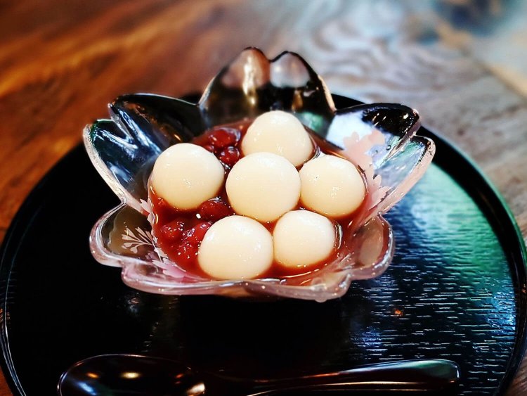 白玉あずき715円。