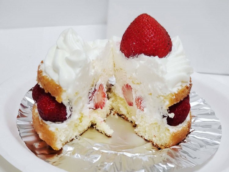 近江屋洋菓子店　ケーキ01