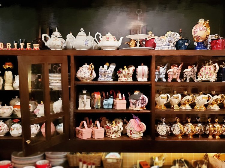 アコリット　店内