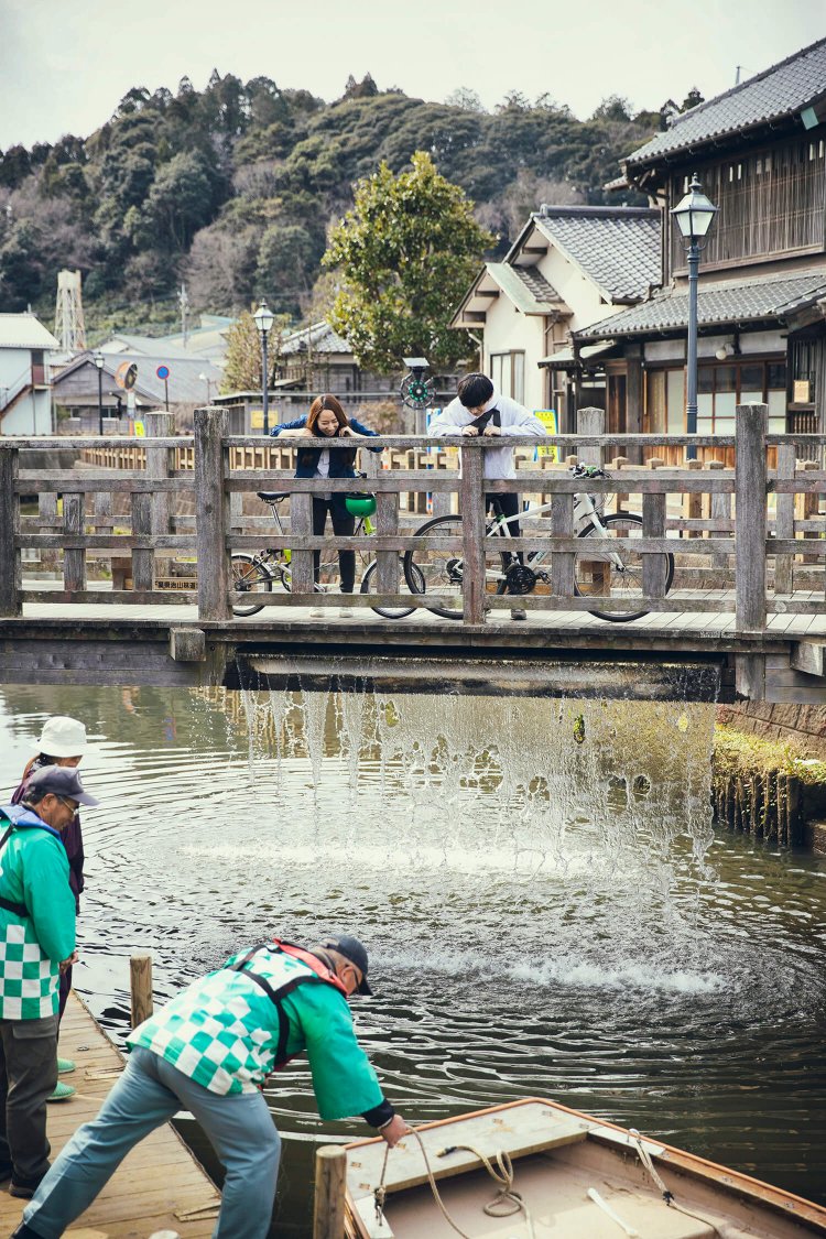 樋橋は別名ジャージャー橋とも呼ばれる。