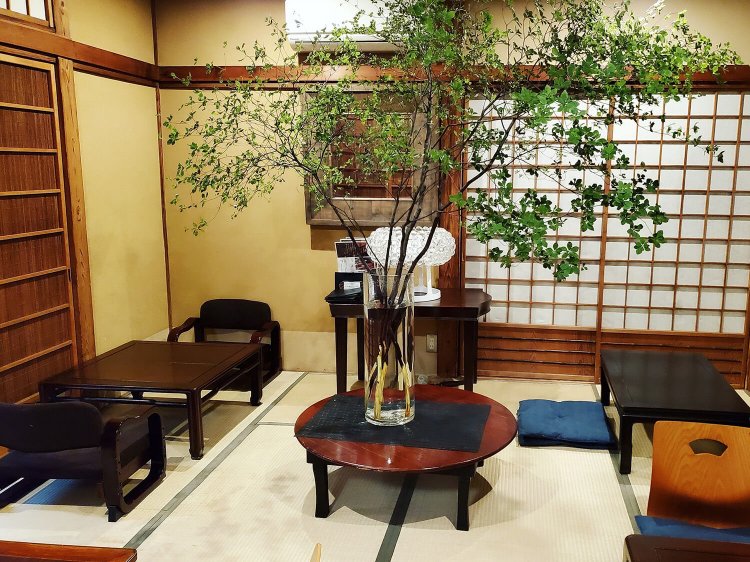 小苦楽　店内02