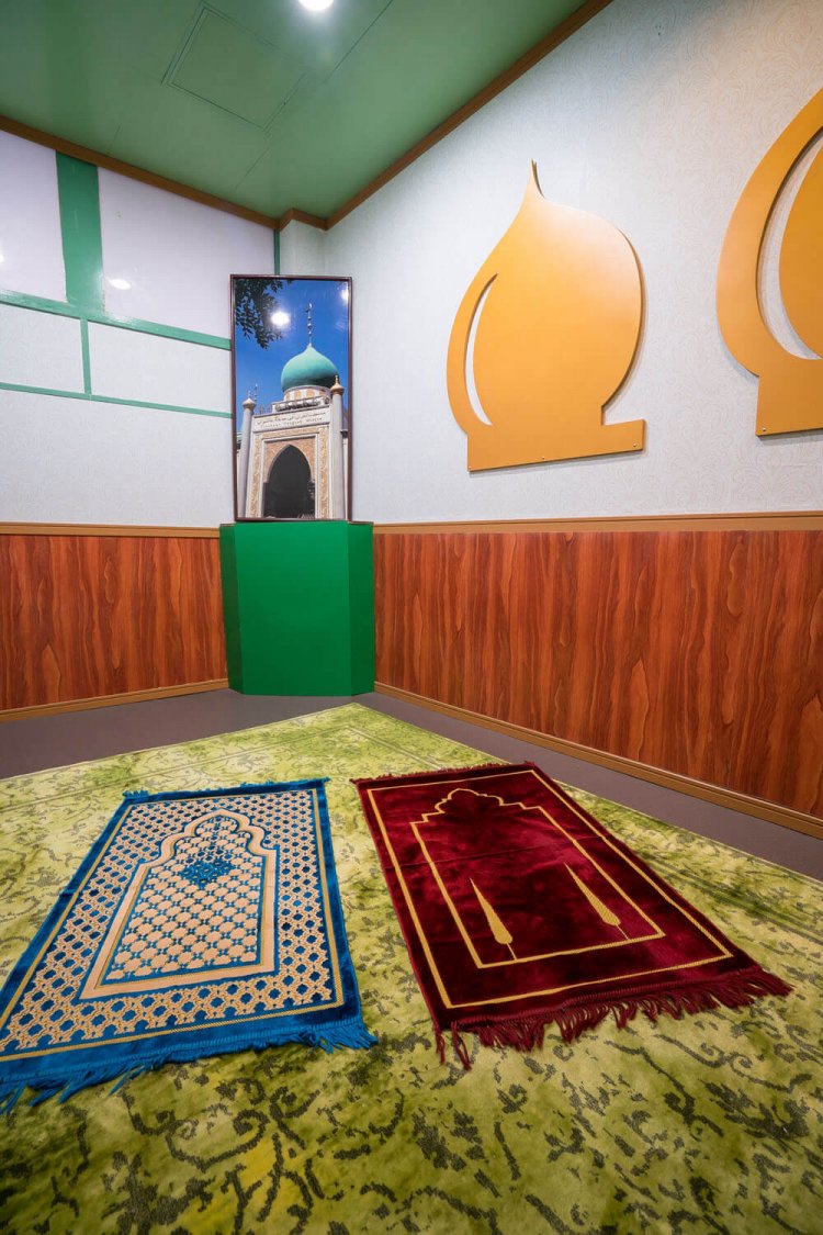 礼拝室も完備。