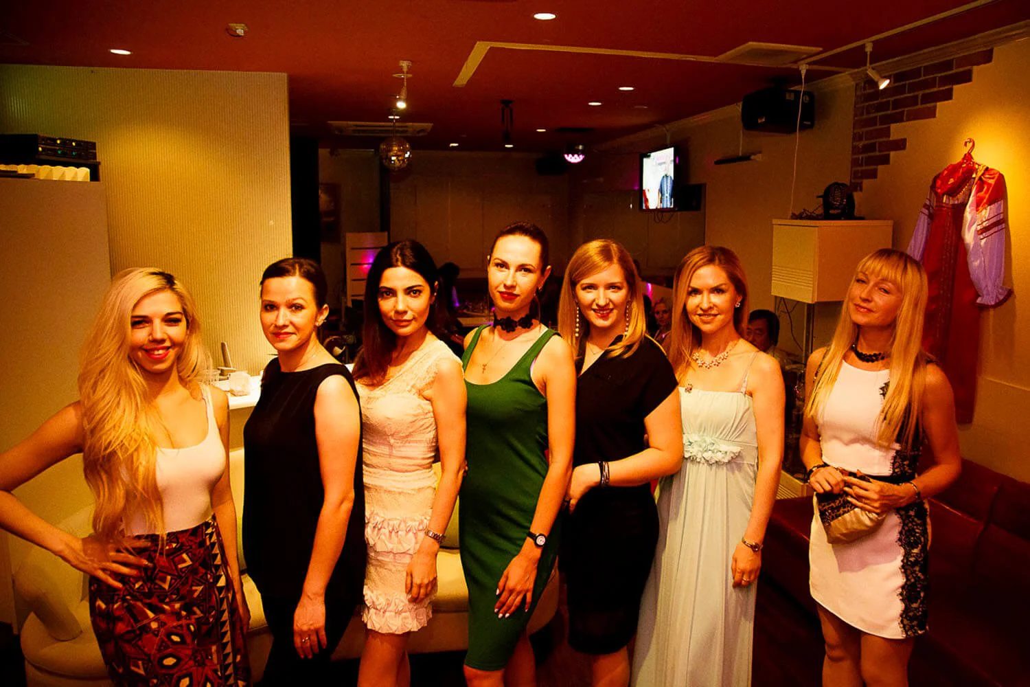 インターナショナルな街 錦糸町でロシア料理に浸る さんたつ By 散歩の達人