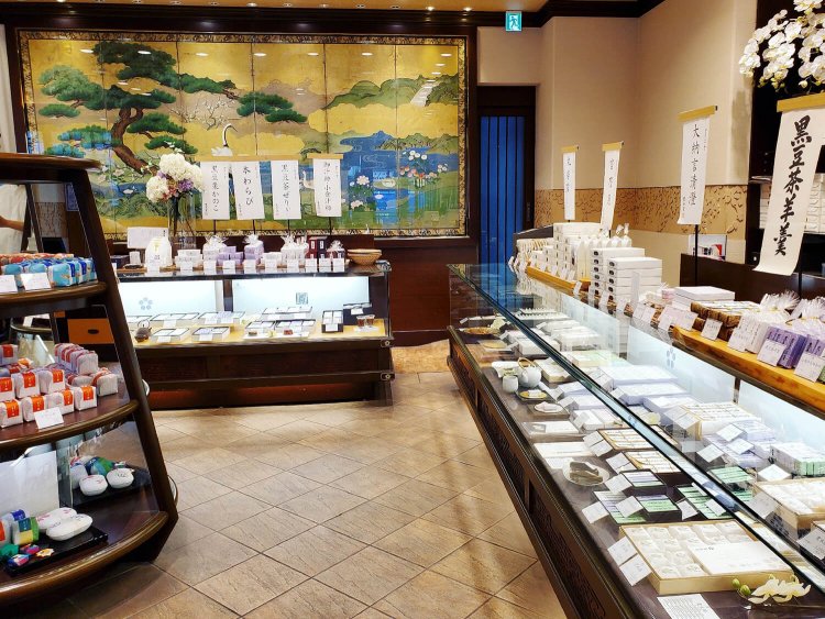 寛永堂　店内01