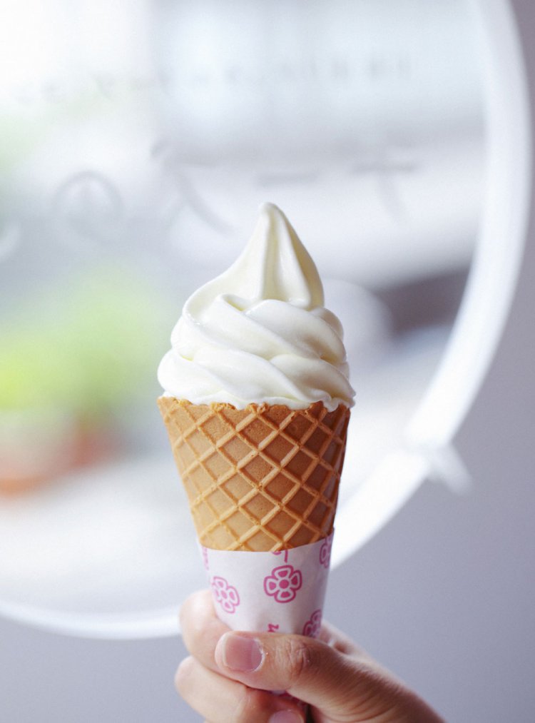 ソフトクリーム380円