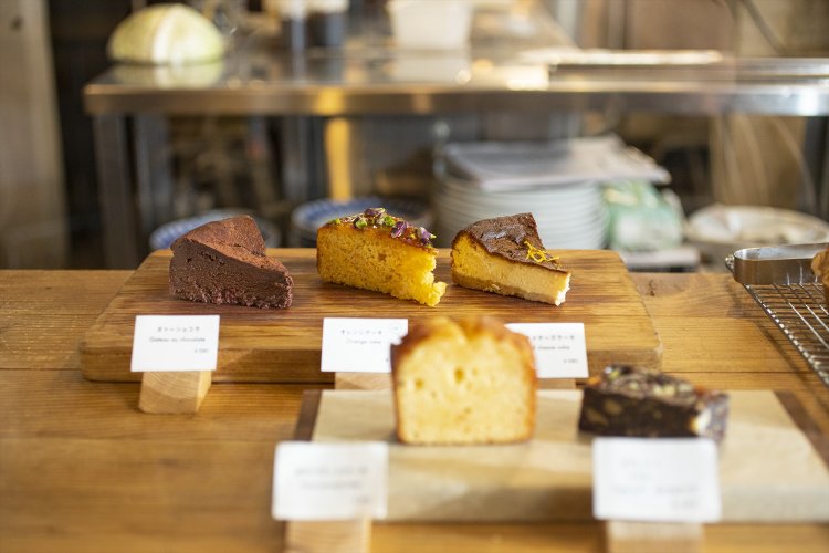 ケーキ、マフィン380円～も。