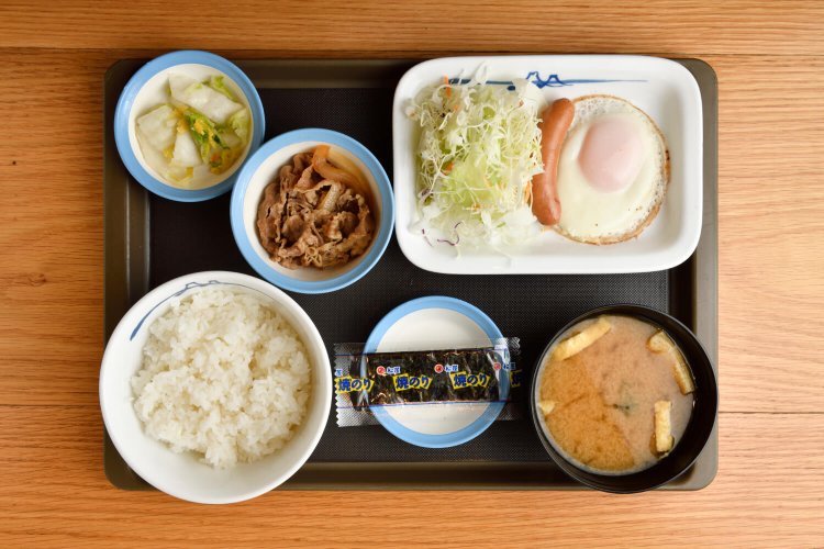 +50 円でライス→おろし豆腐にも。