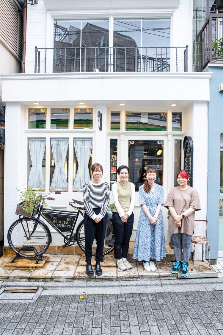 今年の夏もお客さんの頭を冷やしたくてしょうがないスタッフのみなさん。