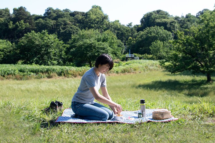 シャカシャカと朝の空気も混ぜ込んで。
