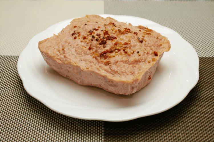 わがままケーゼ。約330ｇで1300円。賞味期限冷蔵で7日。