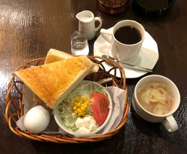 モーニングセット500円～。