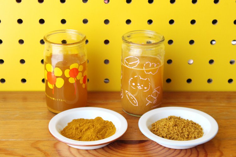 カレー粉を大きいスプーンで1杯とお湯120ccで挑戦した。少しうす味に感じる人もいるかもしれない。