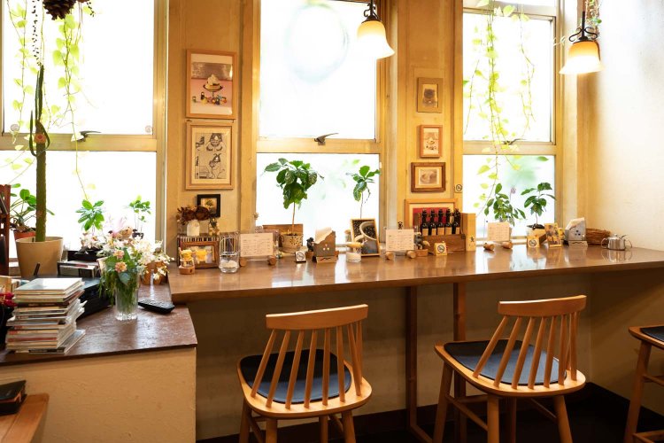 カウンター席には色々なところに、かわいい動物が潜んでいる。