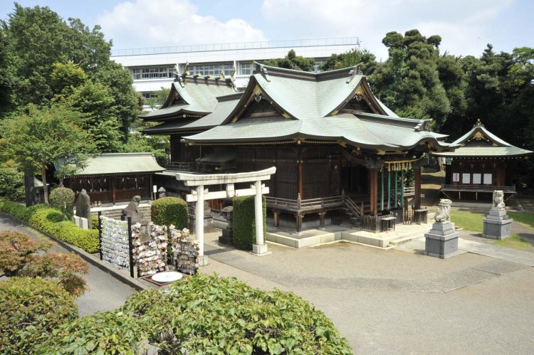 足を伸ばして立ち寄りたい。地域との結び付きが強い赤羽の神社・寺院。